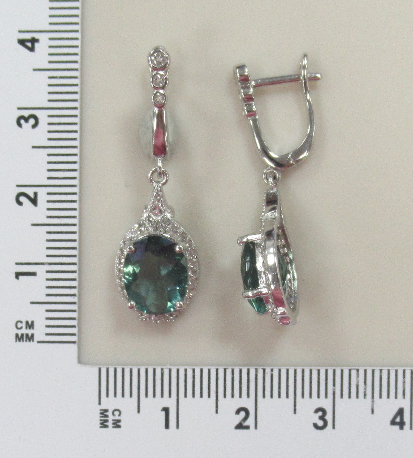 Серебряные серьги с флюоритами